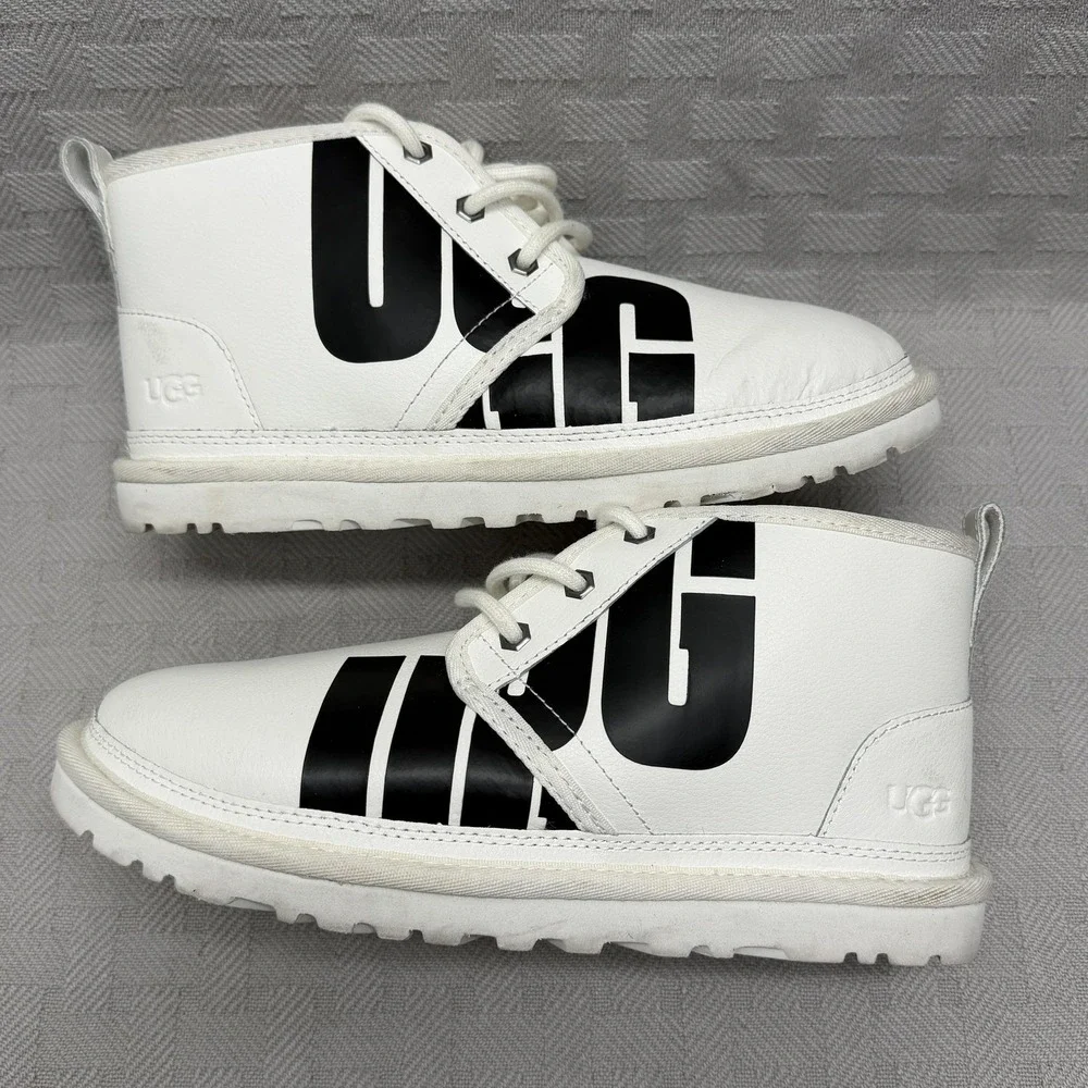 UGG Chukka Boots Mens Size 7‎ White Leather Logo Ankle Shearling Lined 1129470